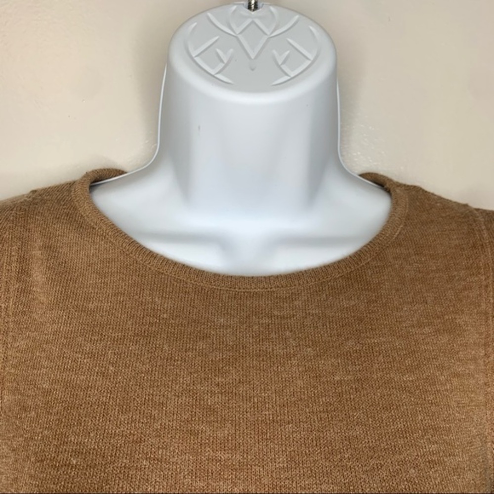 Zara Tan Ruffle-Sleeve Cold Shoulder Sweater Size Small - Picture 6 of 11